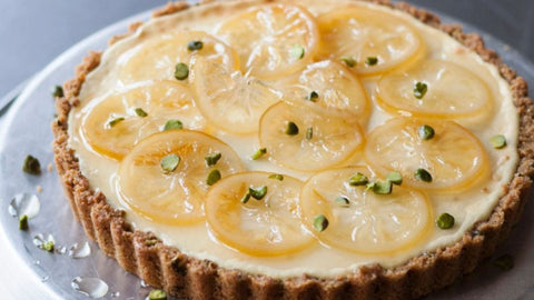 Lemon cheesecake with Biscotti Crust