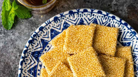 Pasteli or honey sesame candy